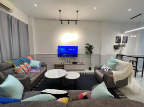 FunkyVila5 16PX 4BR Near188Tower, Artstreet, HTTA
